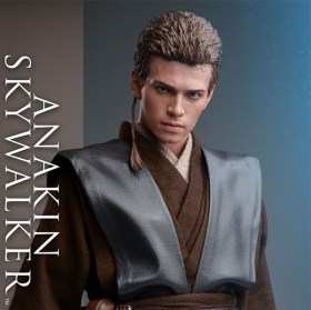 Anakin Skywalker Star Wars Episode II 1/6 Action Figure by Hot Toys